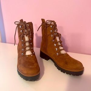 Lace up Sherpa boots with side zip
